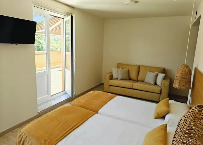 Pension-Albergue Lemos