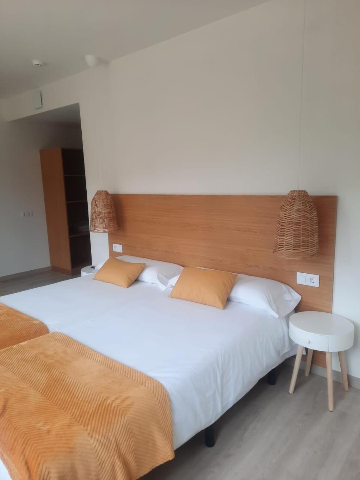 Pension-albergue Lemos Tríacastela