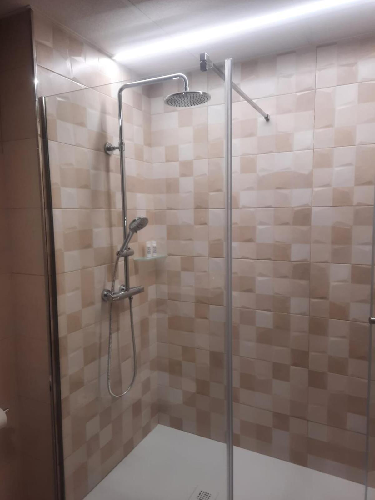 Pensión Pension-albergue Lemos 3*