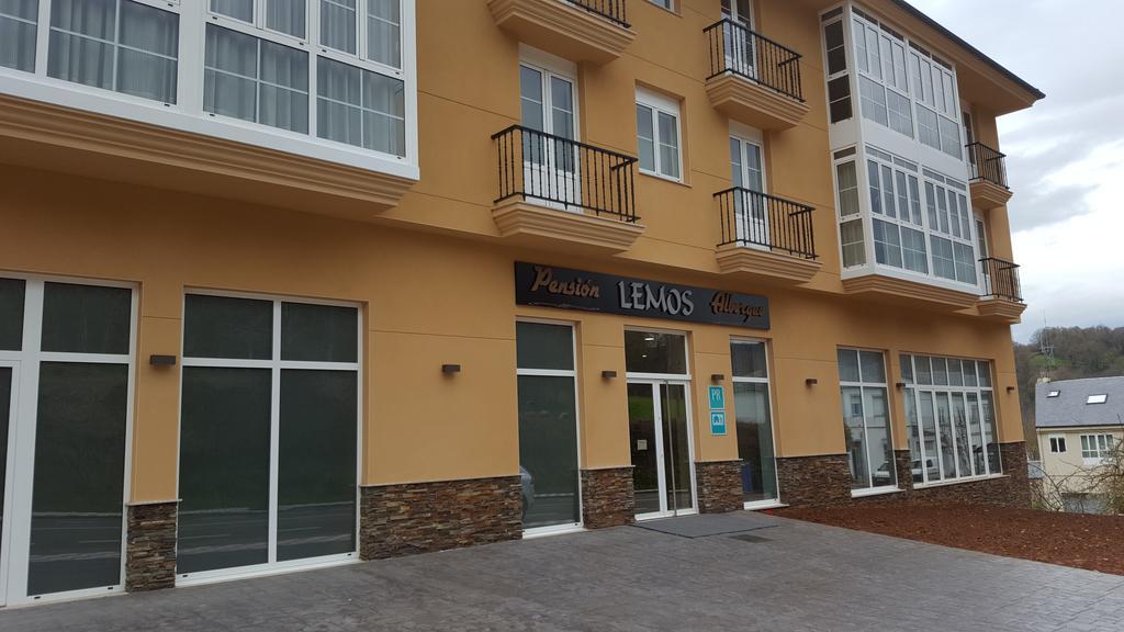 Pension-albergue Lemos Tríacastela