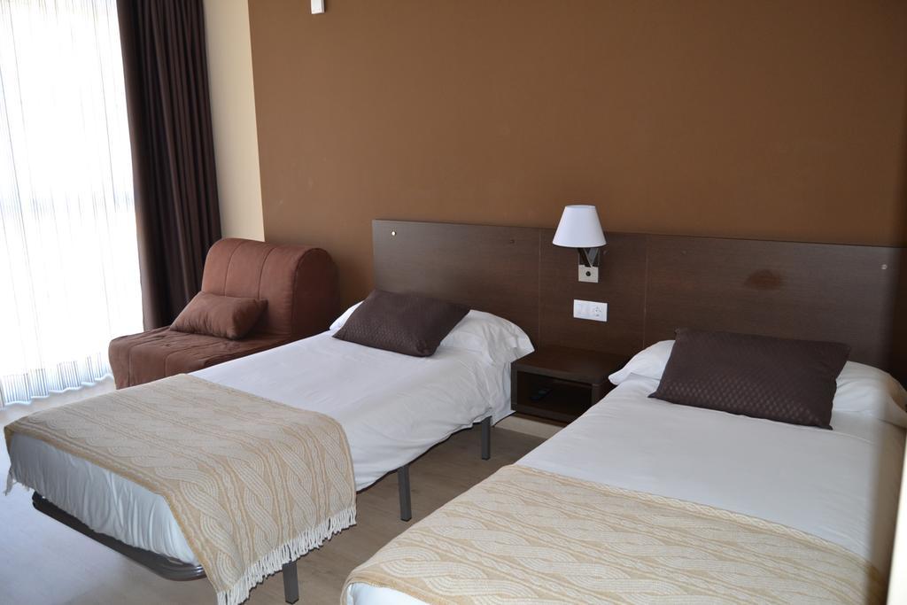 Pension-albergue Lemos Tríacastela